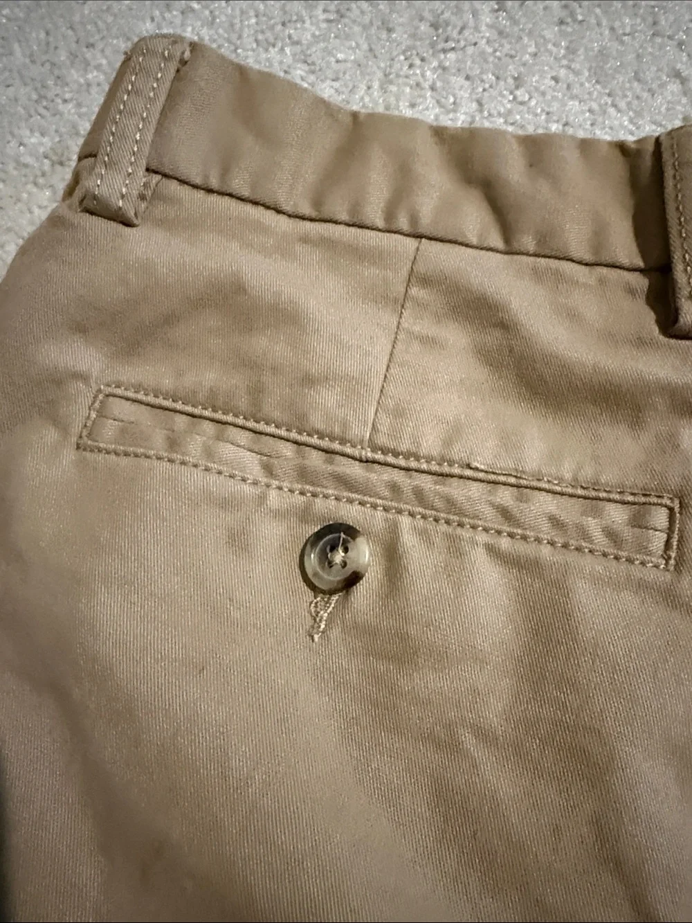Old Navy Men's Khaki Flat-Front Ultimate Slim Built-in Flex Shorts